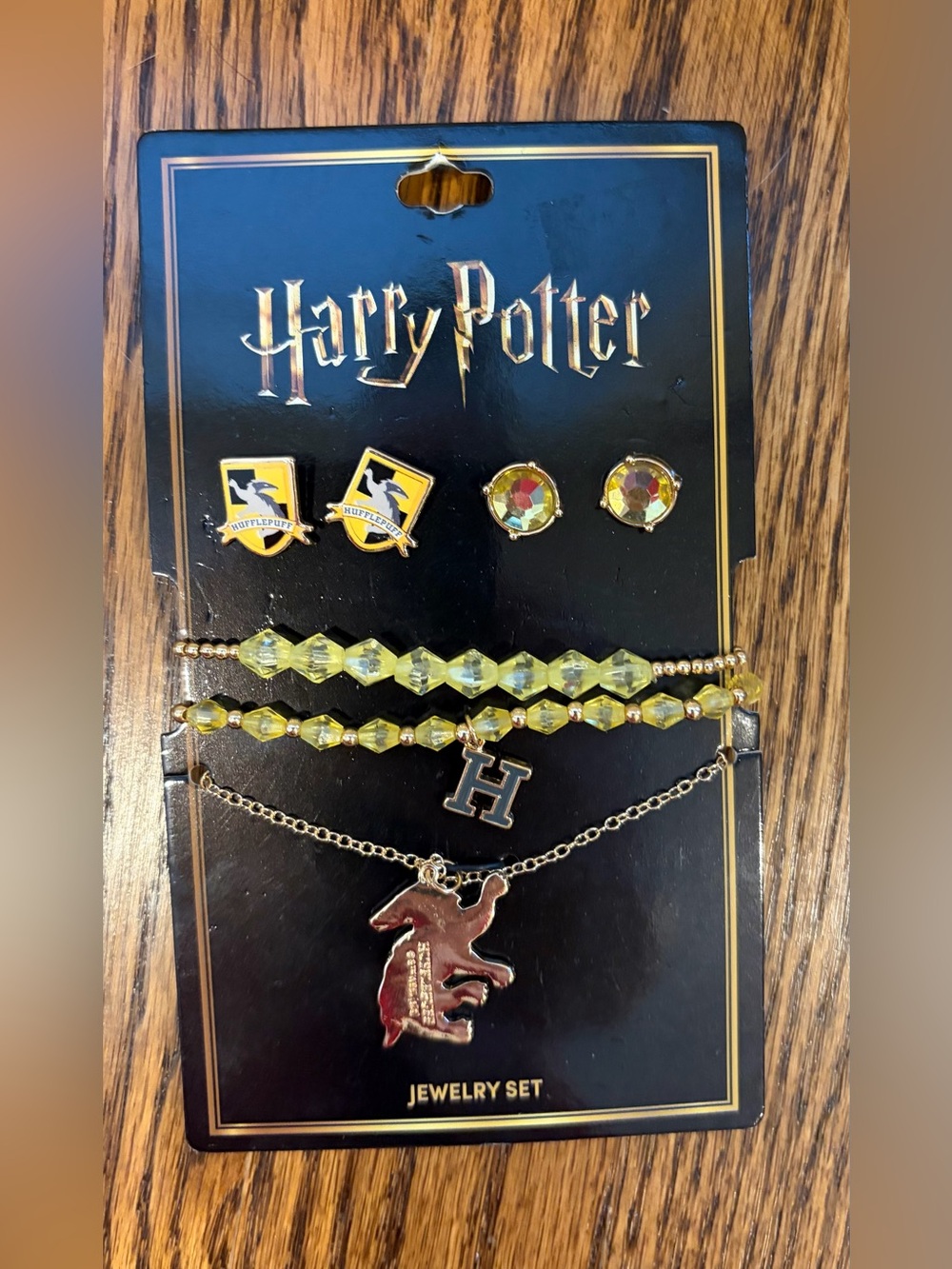 Warner Bros. Harry Potter Gold & Yellow Hufflepuff Jewelry Set